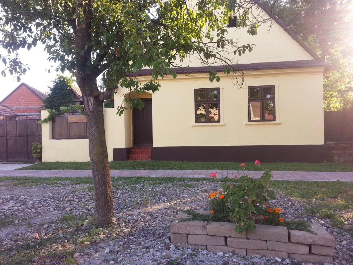 Bed and Breakfast Snasini Kucari Gradiste Екстер'єр фото